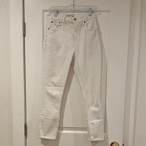ABERCROMBIE & FITCH White High Rise Skinny Jeans Distressed 26/2R